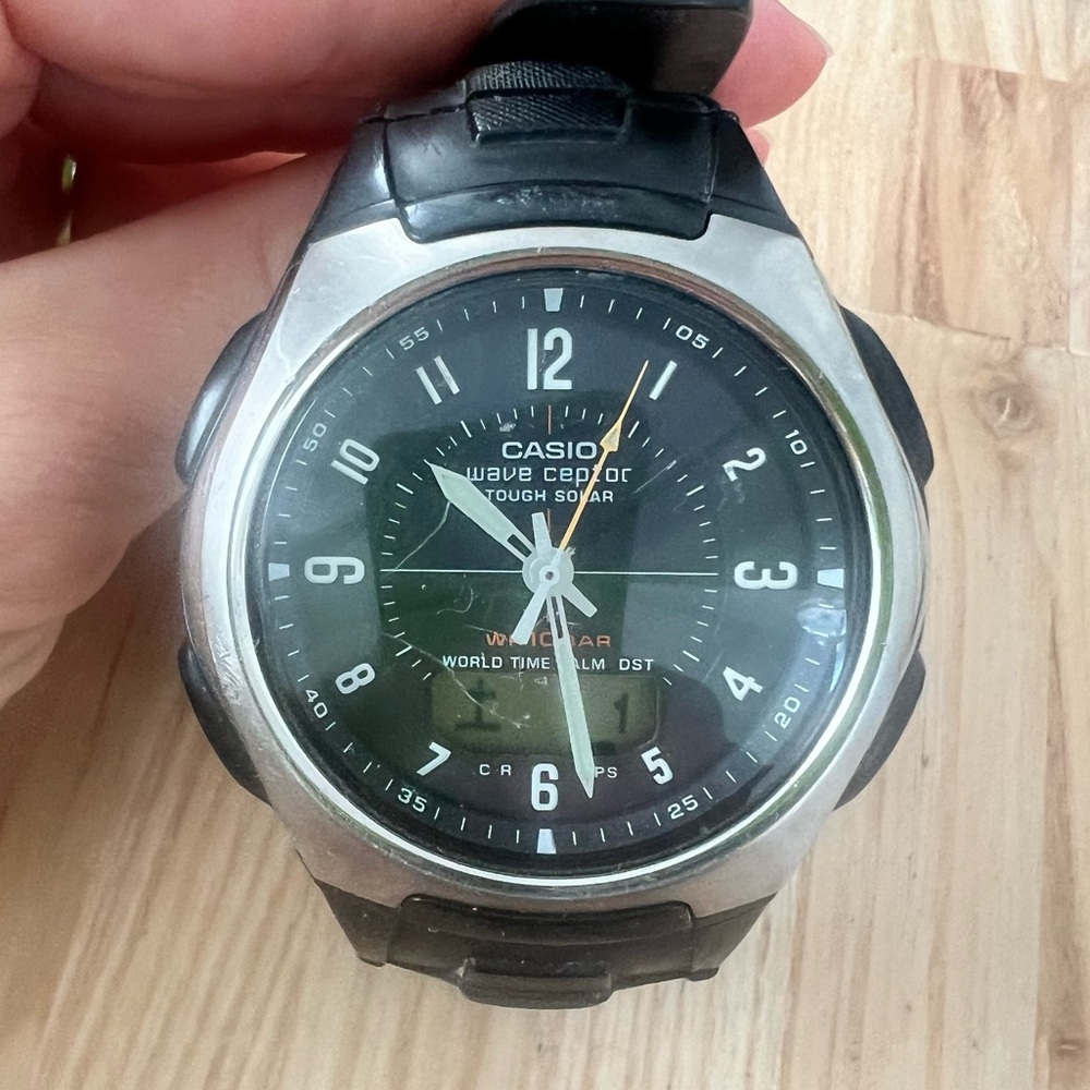 Casio wva-430j wave ceptor tough solar world time silver tone black watch